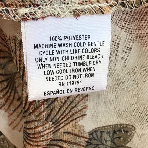 Style & Company Batik Dreams Long Sleeve Button Down Floral Blouse NEW - Picture 7 of 8